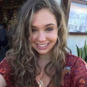 Meet your Posher, Chloe